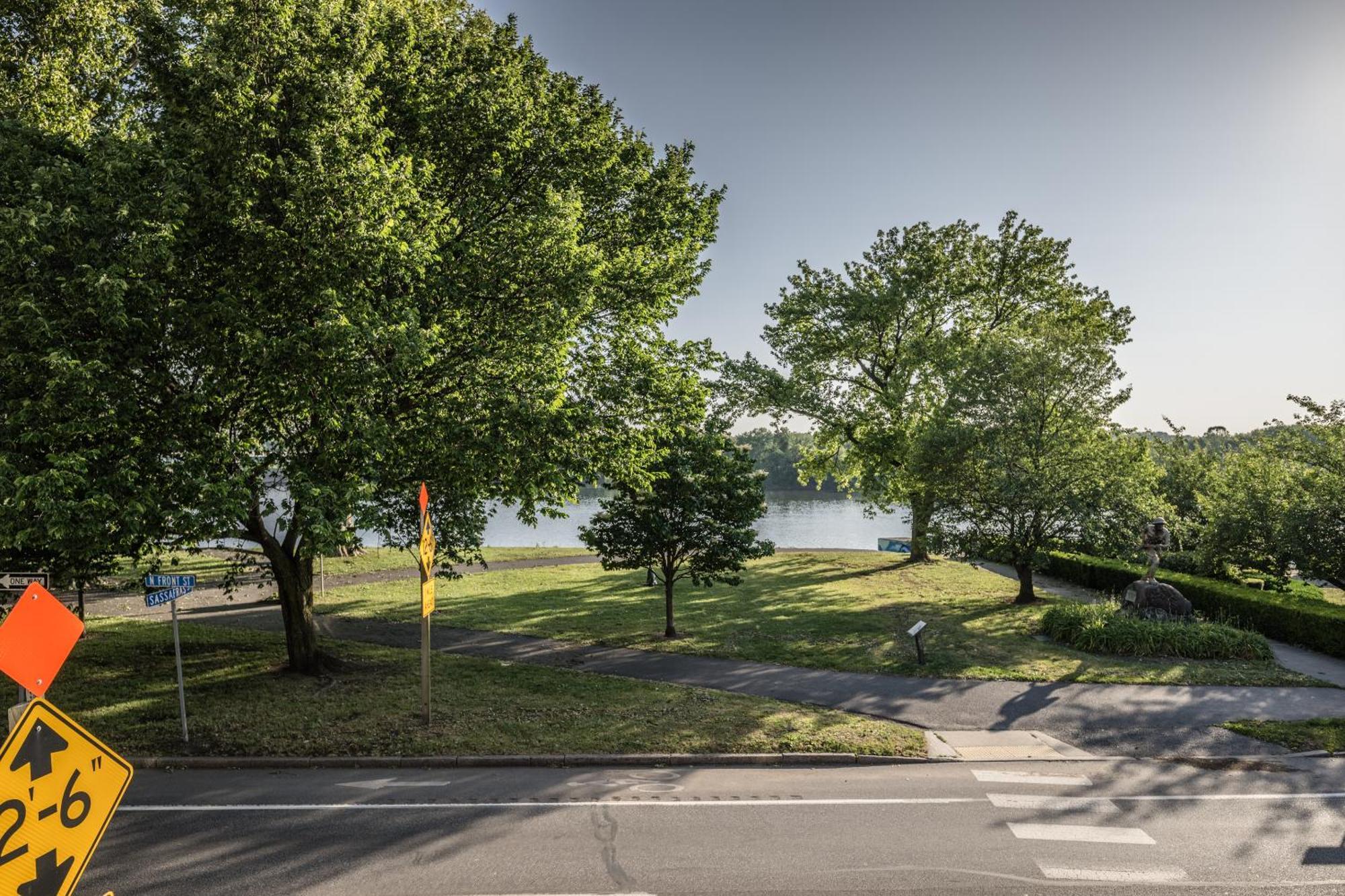 Burgbnb Riverfront Harrisburg Extérieur photo