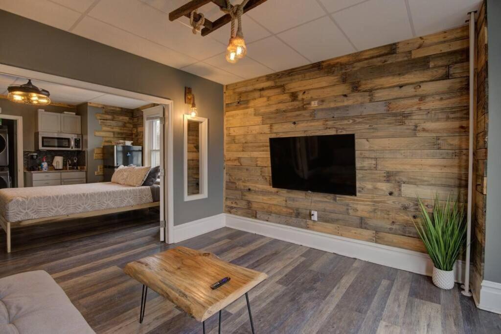 Burgbnb Riverfront Harrisburg Chambre photo